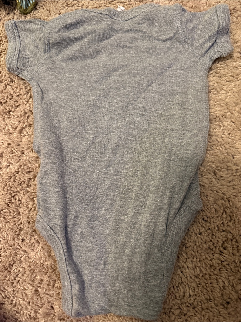 Smallshop Gray Graphic Baby Bodysuit with 'Bucks' Print size 12M - Picture 4 of 4